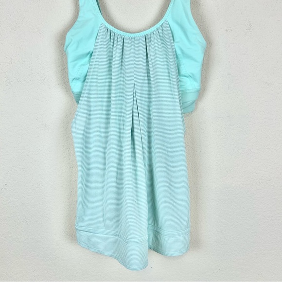 Lululemon Mint Green Workout Top - Picture 3 of 10